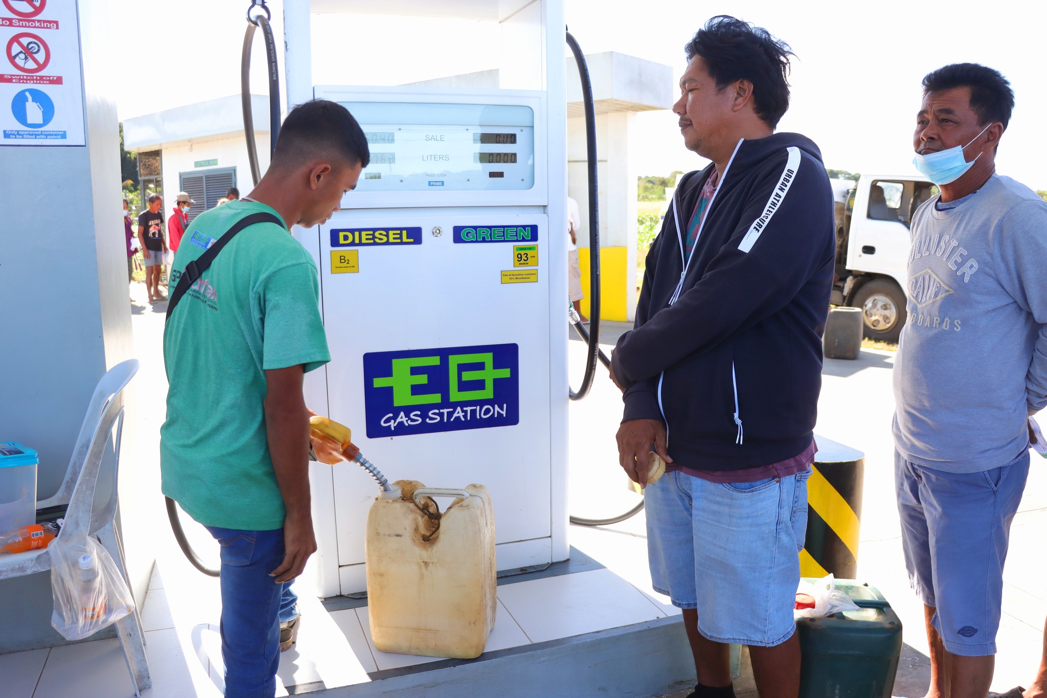 BATAC FARMERS RECEIVE FUEL SUBSIDY FOR THE DRY CROPPING SEASON