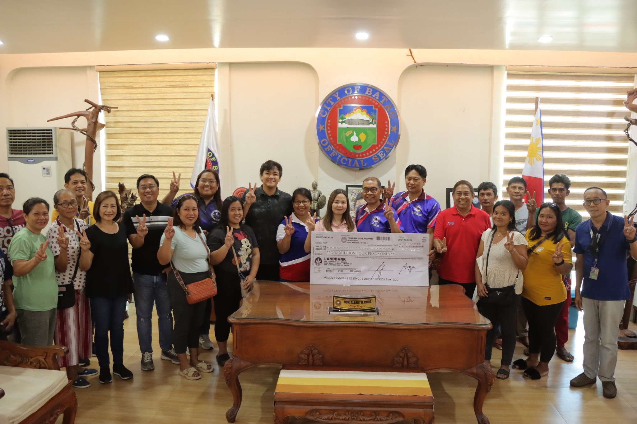 CITY OF BATAC RECEIVES FUNDING FOR BROILER PRODUCTION PROJECT FROM DOLE